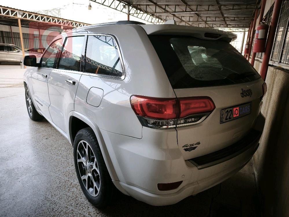 جيب جراند شيروكي